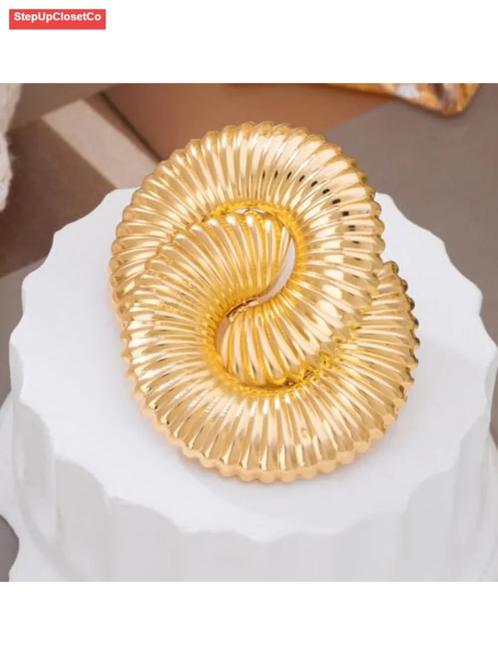 Chunky Gold Brooch Pin Y2K Vintage Statement Geometric Swirl Women's Party